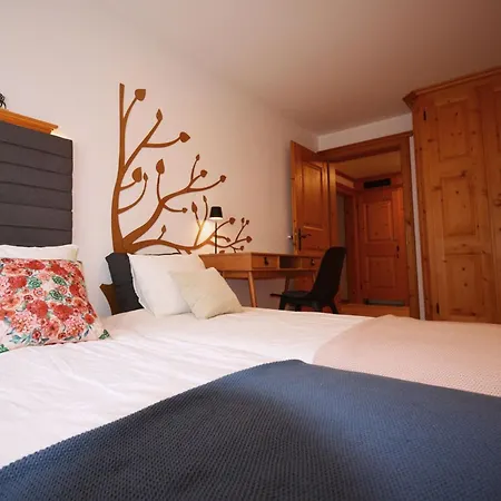 Exclusive Glacier View 1-4 Pers * Klosters