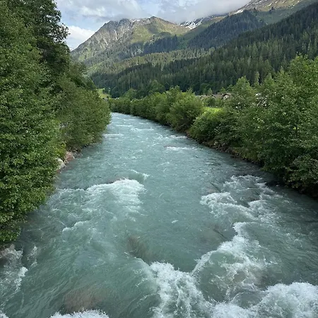 Exclusive Glacier View 1-4 Pers *