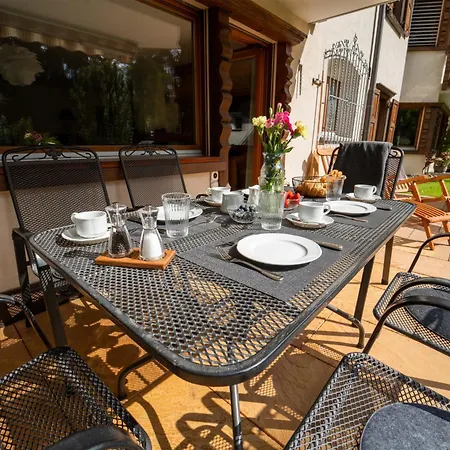 Exclusive Glacier View 1-4 Pers * Klosters